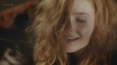 Голая Ромола Гарай в сериале «Багровый лепесток и белый» фото #3