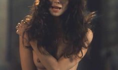 Голая Рона Де Риччи в фильме «Инквизитор. Колодец и маятник» фото #8