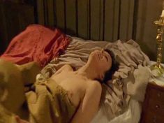 Голая Рэйчел Стирлинг в сериале «Бархатные ножки» фото #17