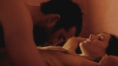 Голая Рэйчел Шелли в сериале «Ответный удар» фото #4