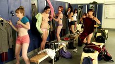 Голая Рэйчел Элиг в фильме «Весенний праздник бикини» фото #5