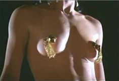 Голая Сандра Бернхард в фильме «Без тебя я – ничто»