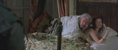 Голая Сандра Рейнтон в фильме «Влюбленный Шекспир» фото #1