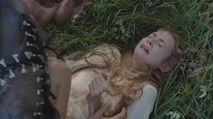 Голая Сара Бек Мэтер в сериале «Бесконечный мир» фото #4