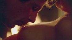 Голая грудь Сары Ботсфорд в фильме «Крысы» фото #2