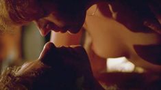 Голая грудь Сары Ботсфорд в фильме «Крысы» фото #3