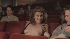 Голая Сара Брадин в сериале «Городские истории» фото #2