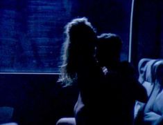 Голая Сара Джеймс в фильме «Секс, ложь и видео» фото #18