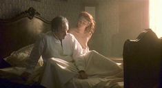 Голая Сара Уайнтер в фильме «Невеста ветра» фото #2