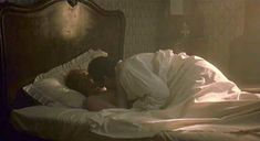 Голая Сара Уайнтер в фильме «Невеста ветра» фото #3