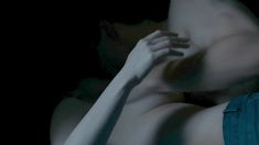 Голая Сара Хэй в сериале «Плоть и кости» фото #19