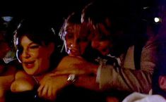 Голая Саския Тен Батенбург в фильме «Заводные» фото #8