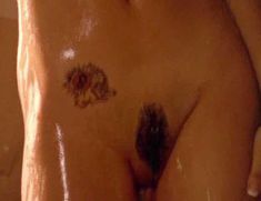 Голая Саша Перальто в фильме «С ветерком в Вегас» фото #1