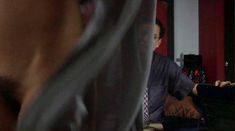 Голая Селена Ху в фильме «Два тигра» фото #10