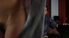 Голая Селена Ху в фильме «Два тигра» фото #11