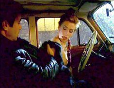 Голая Селин Бонье в фильме «Голод» фото #3