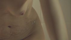 Голая Селин Саллетт в сериале «Возвращённые» фото #6