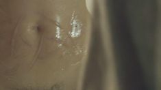 Голая Селин Саллетт в сериале «Возвращённые» фото #8