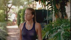 Сера Д’Лэйн засветила голые грудь и попу в фильме «Дикость 3. Неограненные алмазы» фото #2