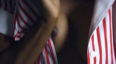 Голая Серриа Таван в фильме «Конфетки»