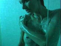 Голая Сидни Стил в фильме «Святой Фрэнсис» фото #3