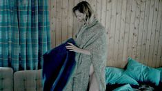 Голая Сиенна Гиллори в сериале «Фортитьюд» фото #5