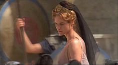 Голая Сиенна Гиллори в сериале «Елена Троянская» фото #4