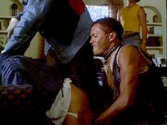 Голая Сильвана Галлардо в фильме «Жажда смерти 2» фото #5