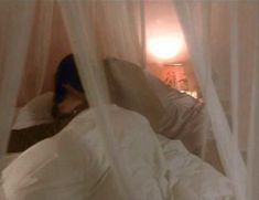 Голая Синда Уильямс в фильме «Расслабься, это просто секс» фото #5