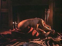 Голая Синтия Бримхолл в фильме «Победить или умереть» фото #3