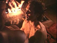 Голая Синтия Бримхолл в фильме «Победить или умереть» фото #4