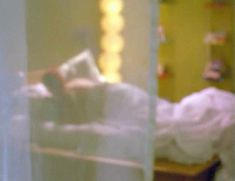 Голая Синтия Никсон в фильме «Совет гусеницы» фото #2