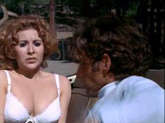 Голая Сисси Кэмерон в фильме «Билли Джек» фото #1