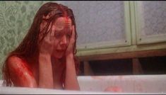 Голая Сисси Спейсек в фильме «Кэрри» фото #5