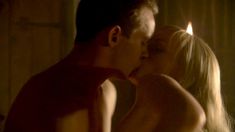 Голая Слейн Келли в сериале «Тюдоры» фото #4