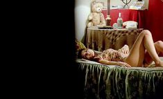 Полностью голая Соледад Миранда в фильме «Эжени» фото #11