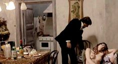 Голая грудь Сони Вивиани в фильме A Man Called Magnum фото #8