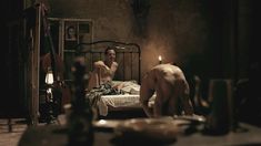 Голая Соня Герхардт в сериале «Ку'дамм 56» фото #7