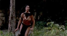 Голая Соня Инфанте в фильме «Сокровища Амазонки» фото #18