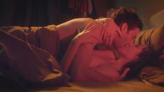 Голая Софи Ле Теллье в фильме «О людях и богах» фото #1