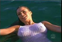 Красивая София Вергара засветила грудь сквозь топ для видео Maxim Hot 100 фото #2