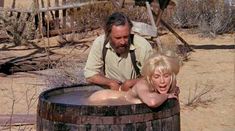 Сексуальная Стелла Стивенс снялась голой в фильме «Баллада о Кэйбле Хоге» фото #5