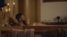 Голая Стефани Кайлар в сериале «Марсель» фото #10