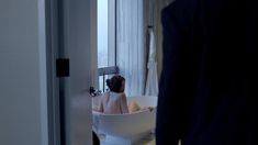 Голая Стефани Корнелиуссен в сериале «Мистер Робот» фото #1