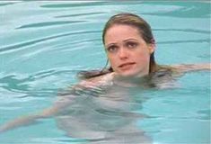 Голая Стефани ЛаФлер в сериале «Бухта страсти. Восходящие звезды» фото #3