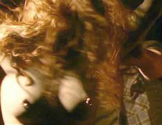 Голая Стефани Лейс в фильме «Запах плоти» фото #12