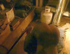 Голая Стефани Лейс в фильме «Запах плоти» фото #15