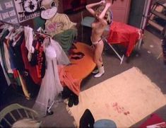 Голая Стефани Чамплин в фильме «Полуночный стриптиз» фото #9