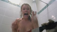 Голая Стефани Чэмберс в фильме «Потомство Чаки» фото #2