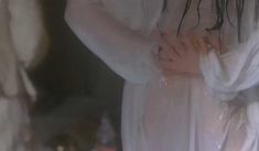 Голая Стефания Рокка в фильме «Д’Артаньян и три мушкетера» фото #3